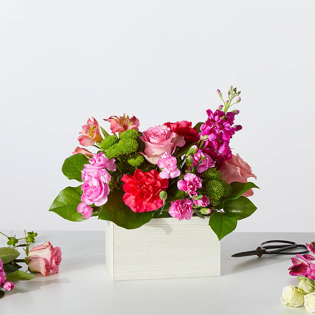 Sweetberry Box – A Florist Original – Gateway Florist, Rockwood TN
