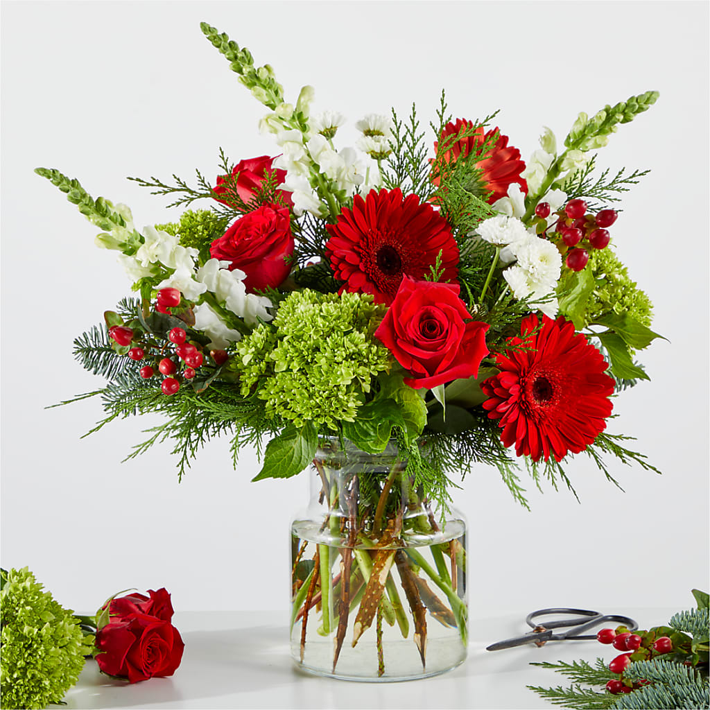 Merry Moment Bouquet – A Florist Original – Gateway Florist, Rockwood TN