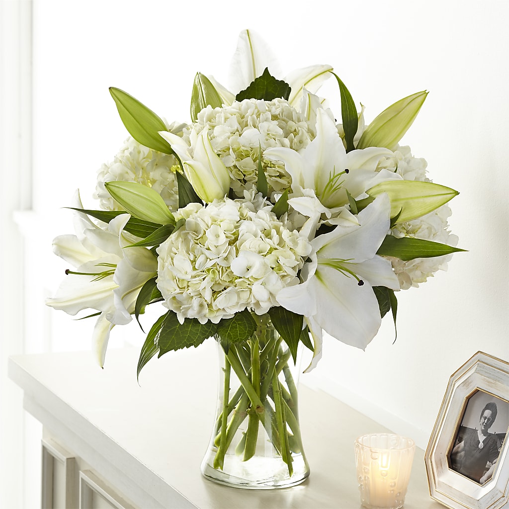 Compassionate Lily Bouquet – Gateway Florist, Rockwood TN