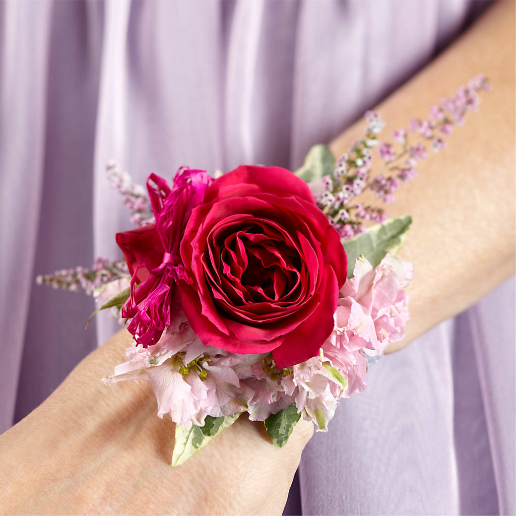 Rose Charm Corsage – Gateway Florist, Rockwood TN