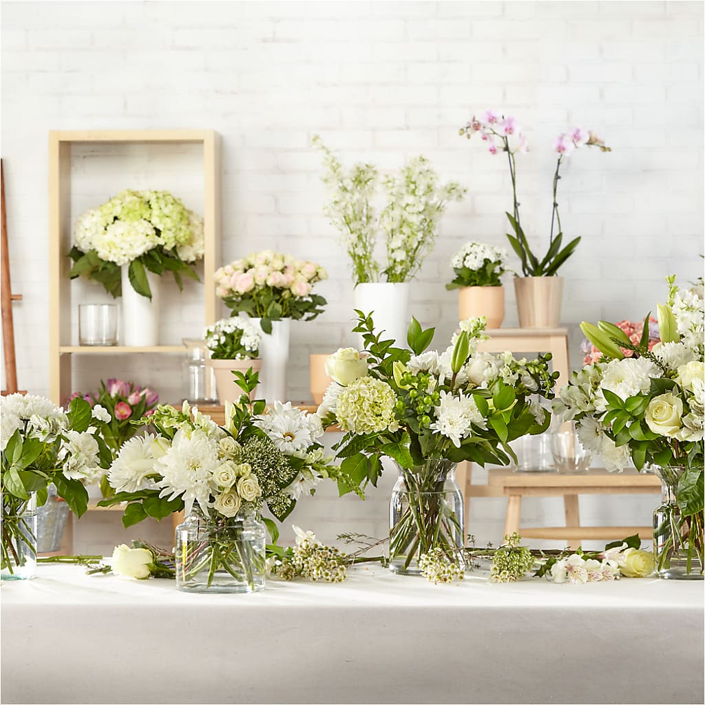 Classic Ivory – A Florist Original –  Gateway Florist, Rockwood TN