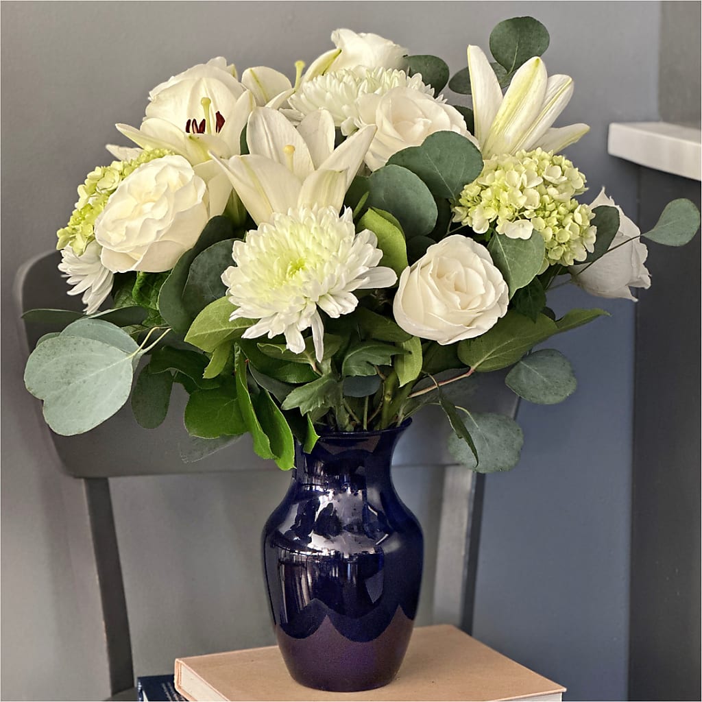 Snowy Dreams Bouquet –  Gateway Florist, Rockwood TN