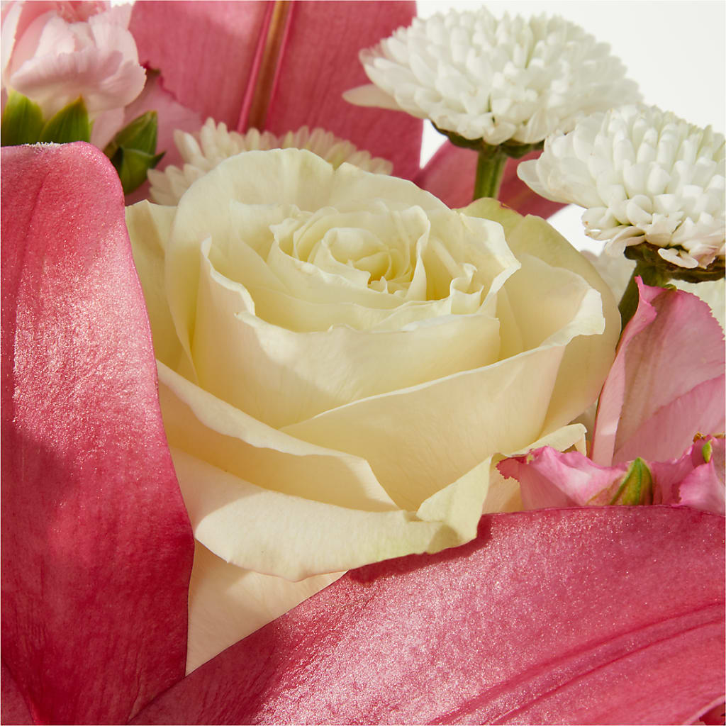 Piece of Cake Bouquet –  Gateway Florist, Rockwood TN