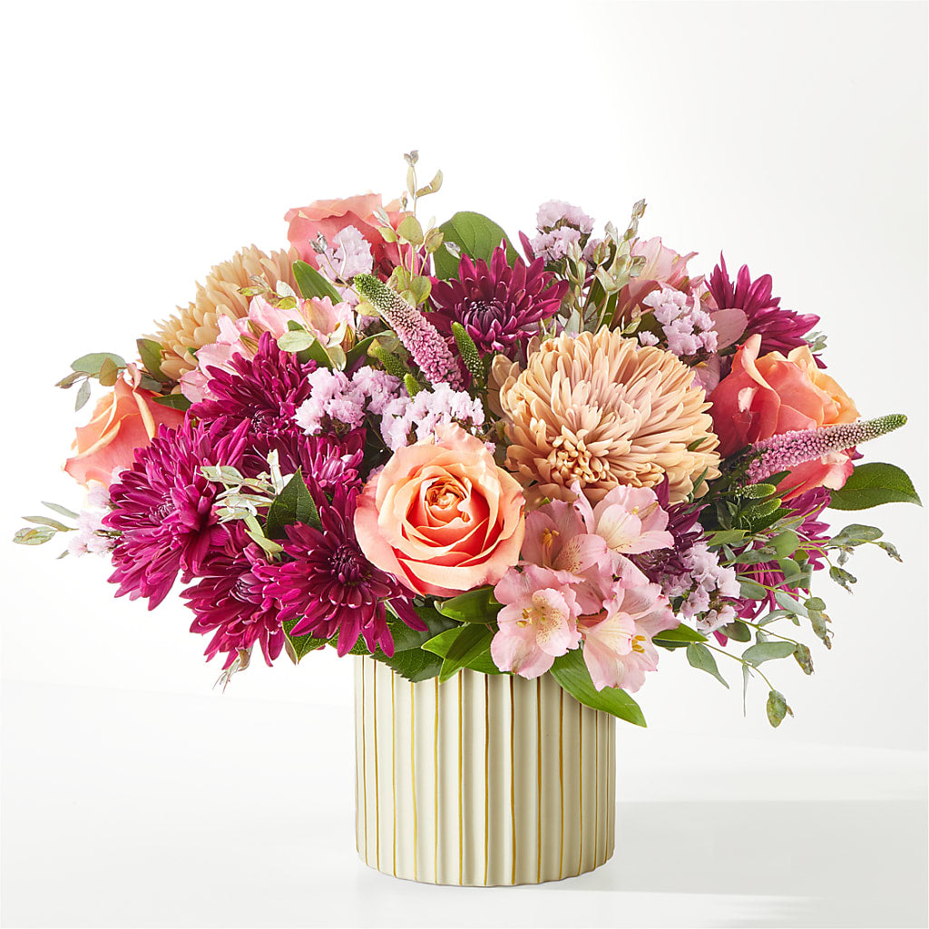 Berry Cobbler Bouquet with Ivory Vase –  Gateway Florist, Rockwood TN