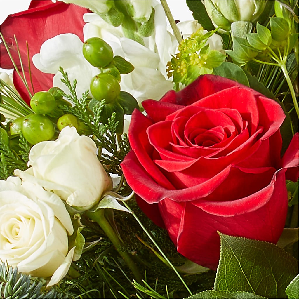 Deck the Halls Bouquet –  Gateway Florist, Rockwood TN