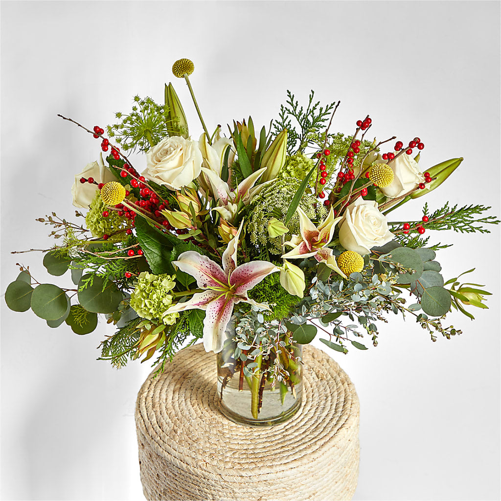 Berry & Bright Bouquet –  Gateway Florist, Rockwood TN
